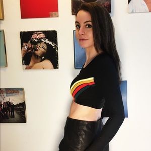 Retro crop top 🌈